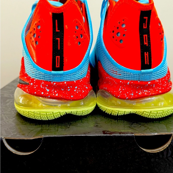 Nike Lebron XIX (19) Low - Blue Chill - New in box - Picture 3 of 3